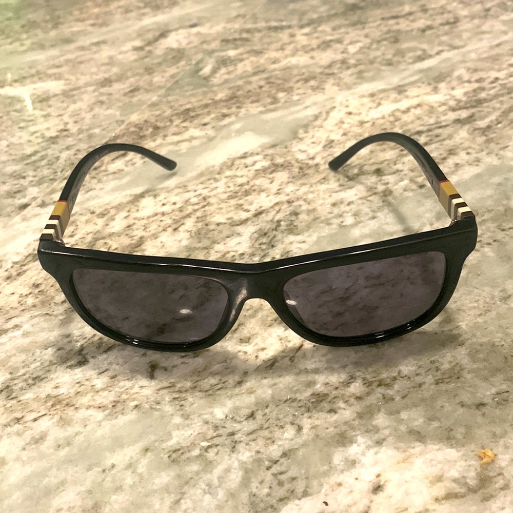 Burberry sunglasses